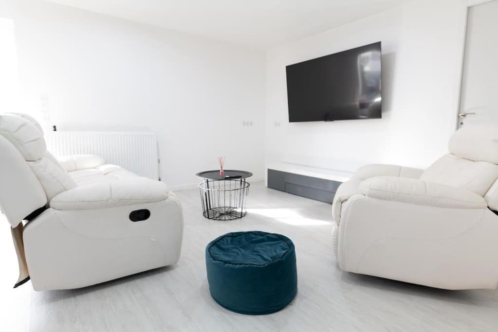 Appartement Entier 2 Chambres Chez Zarius Athis-Mons Dış mekan fotoğraf